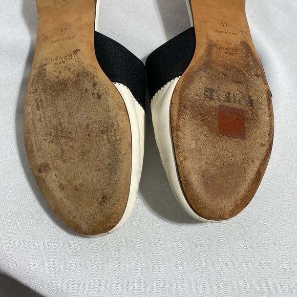 Givenchy - Picture 6 of 6